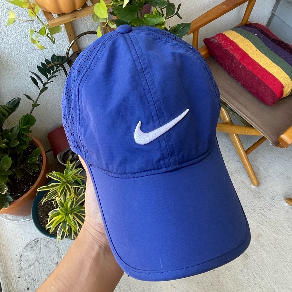Nike blue golf cap
